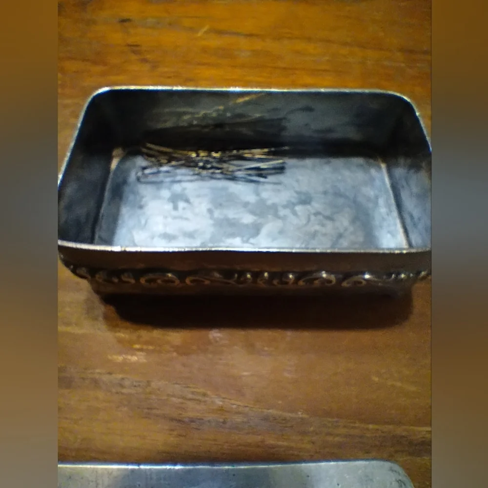 Vintage Simpson, Hall & Miller Co. Quadruple Silver Plated Pin Box, Trin… - Picture 8 of 10